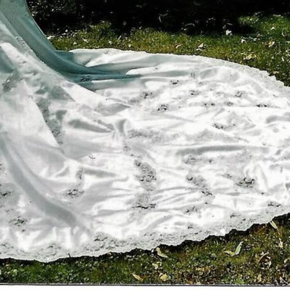 BEAUTIFUL VINTAGE MORI LEE WEDDING DRESS - Picture 2 of 8